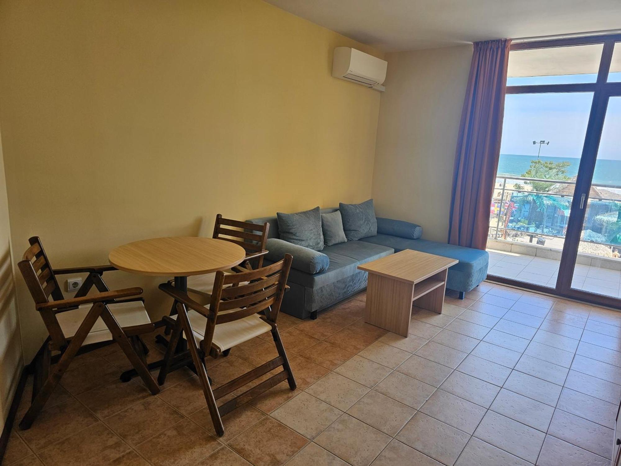Kaya Apartments Pantai Sunny Bagian luar foto