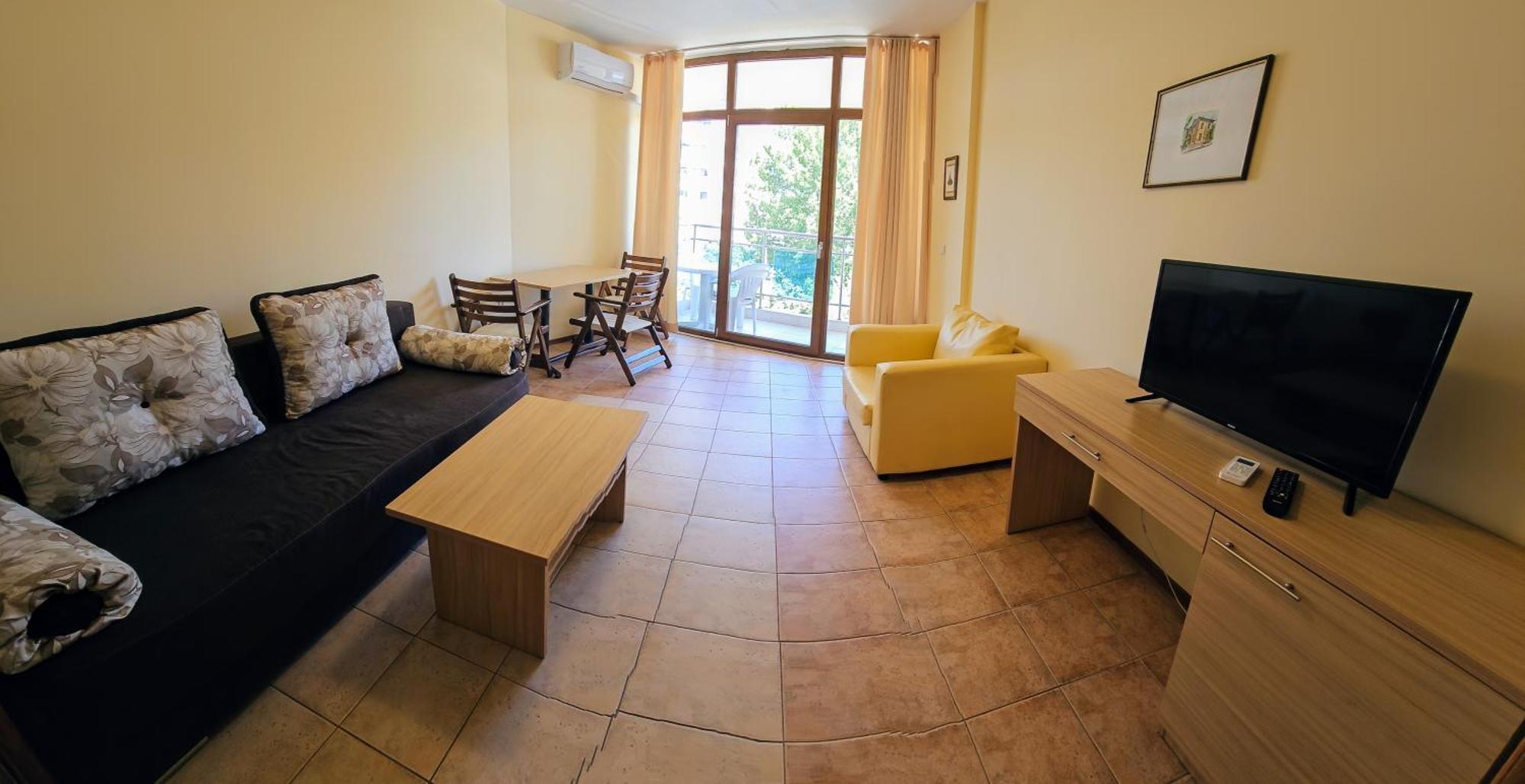 Kaya Apartments Pantai Sunny Bagian luar foto