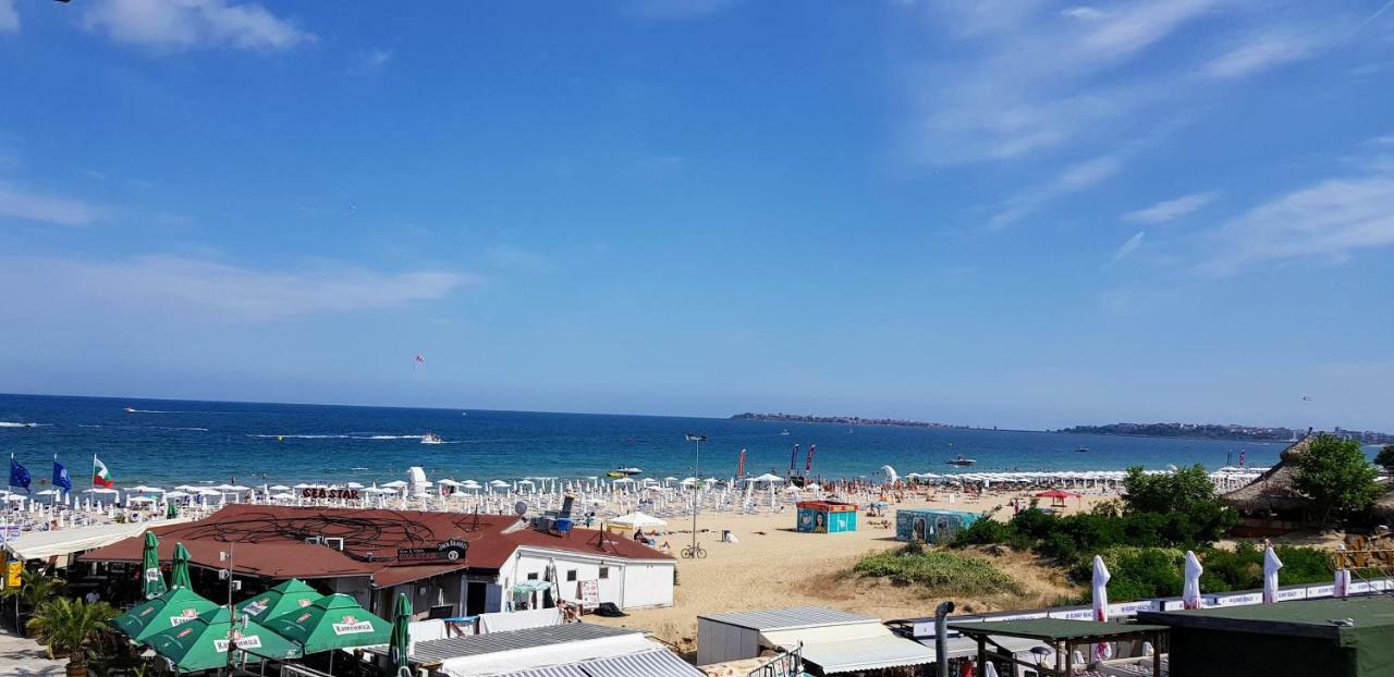 Kaya Apartments Pantai Sunny Bagian luar foto